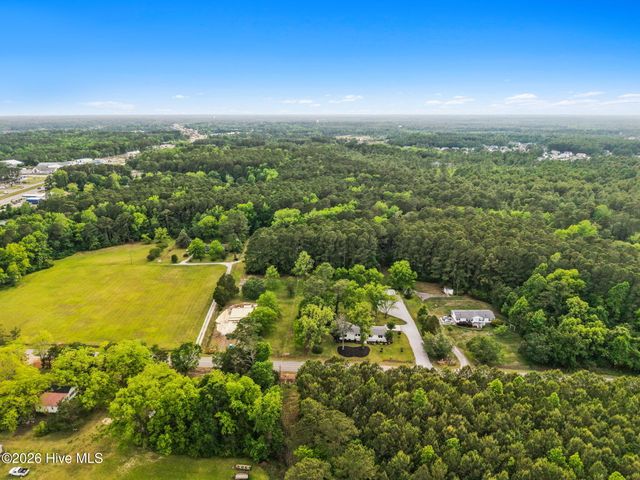 103 Royal Oak Road NW, Shallotte, NC 28470