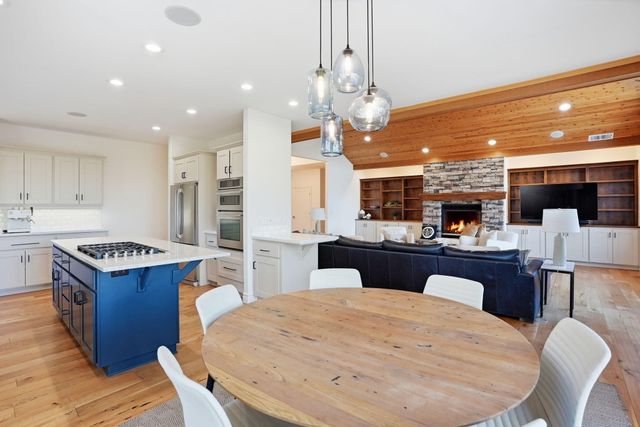 3374 NW Windwood Way, Bend, OR 97703