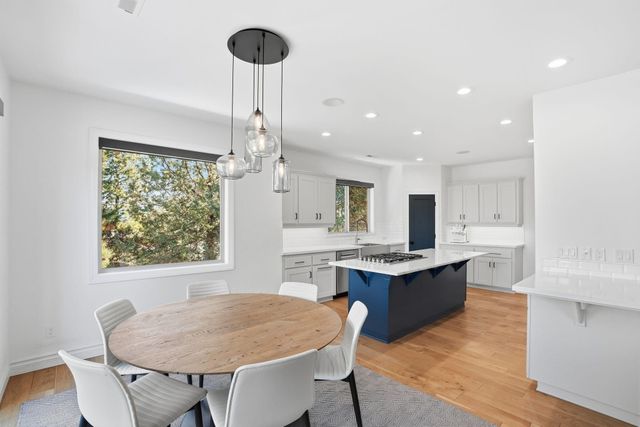 3374 NW Windwood Way, Bend, OR 97703