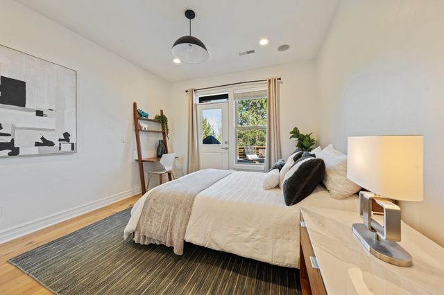 3374 NW Windwood Way, Bend, OR 97703