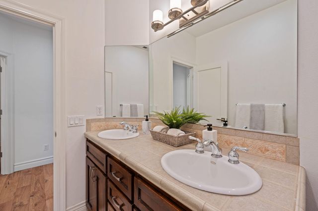 3374 NW Windwood Way, Bend, OR 97703