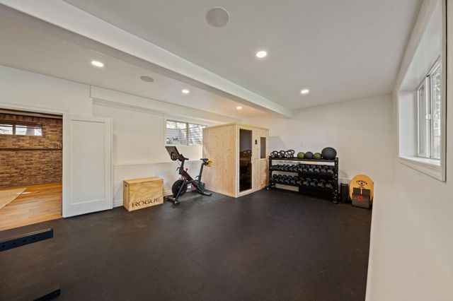 3374 NW Windwood Way, Bend, OR 97703