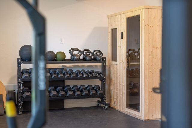 3374 NW Windwood Way, Bend, OR 97703