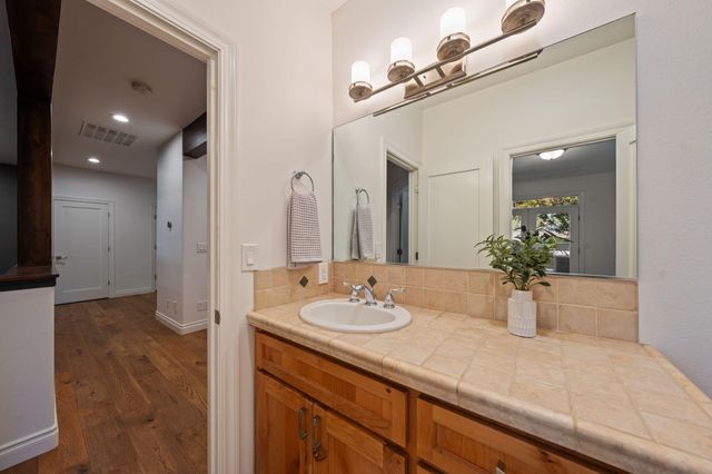 3374 NW Windwood Way, Bend, OR 97703