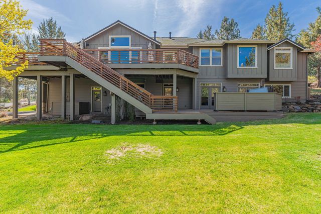 3374 NW Windwood Way, Bend, OR 97703