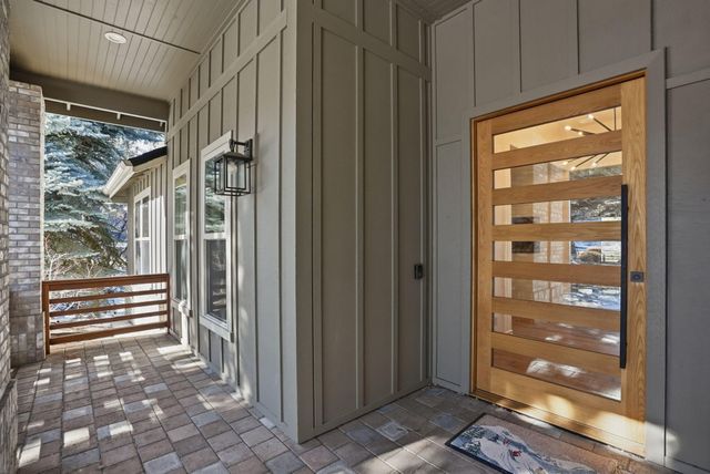 3374 NW Windwood Way, Bend, OR 97703