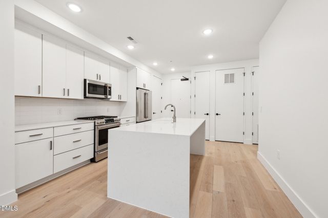 29 Enterprise Street 106, Raleigh, NC 27607