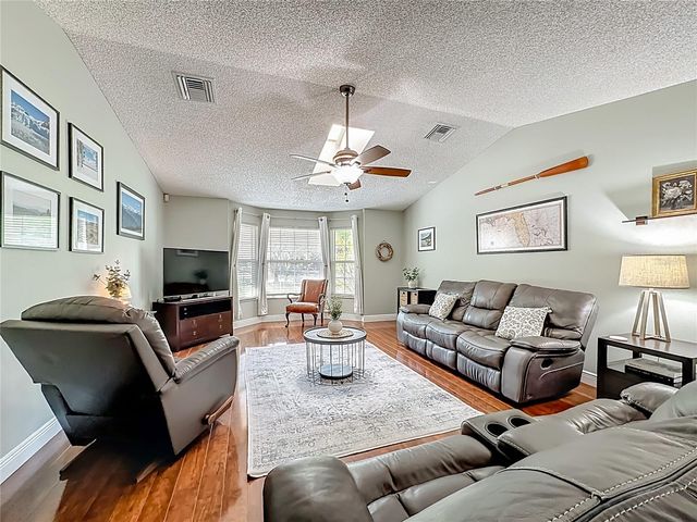 916 87TH STREET NW, Bradenton, FL 34209