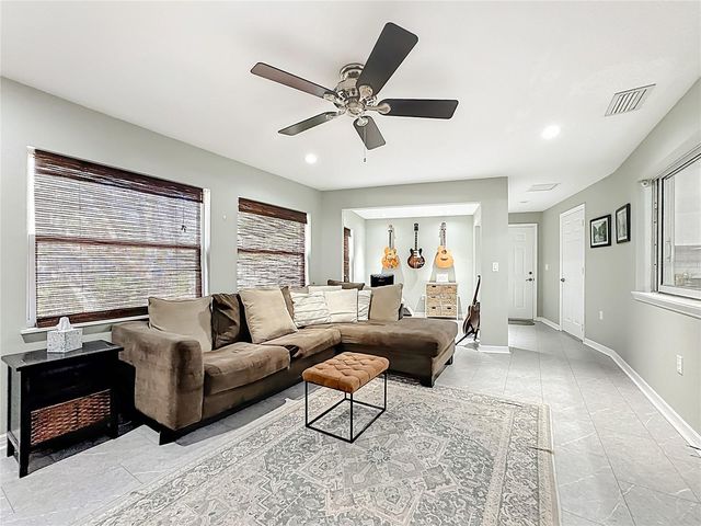 916 87TH STREET NW, Bradenton, FL 34209