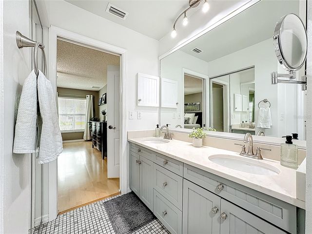 916 87TH STREET NW, Bradenton, FL 34209