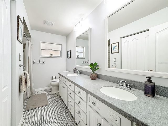 916 87TH STREET NW, Bradenton, FL 34209