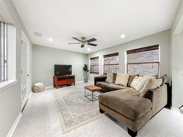 916 87TH STREET NW, Bradenton, FL 34209