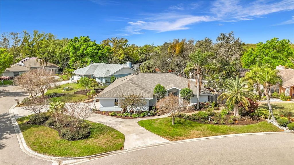Image 14 of property listing at 916 87TH STREET NW, Bradenton, FL 34209