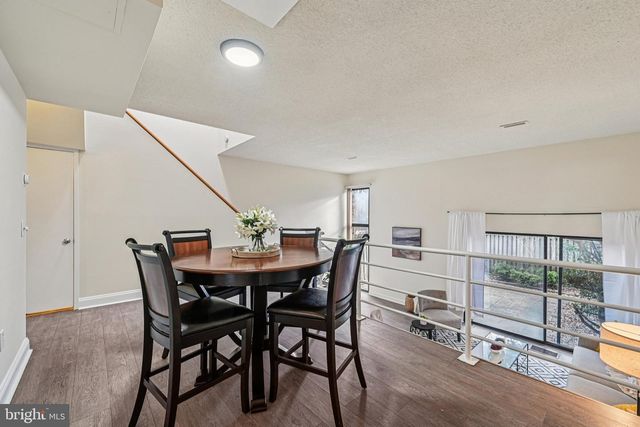 2303 BAYLEAF CT, Baltimore, MD 21209