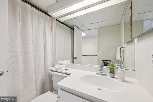 2303 BAYLEAF CT, Baltimore, MD 21209