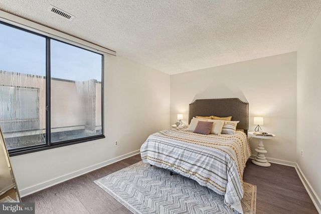 2303 BAYLEAF CT, Baltimore, MD 21209