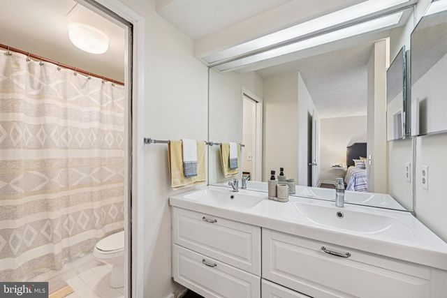 2303 BAYLEAF CT, Baltimore, MD 21209