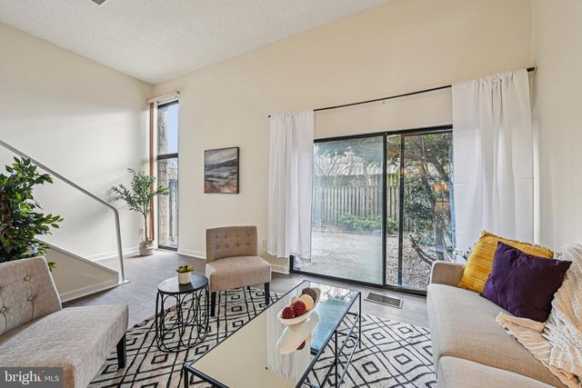 2303 BAYLEAF CT, Baltimore, MD 21209