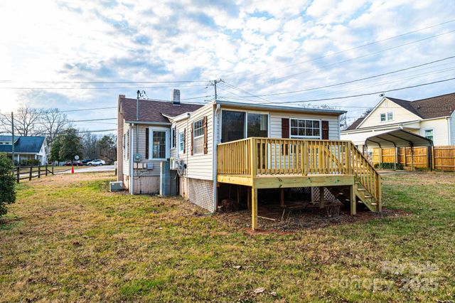 80 Duke Street, Granite Falls, NC 28630