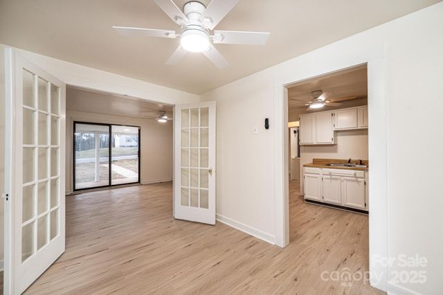 80 Duke Street, Granite Falls, NC 28630