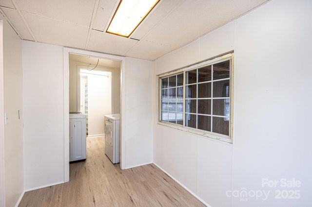 80 Duke Street, Granite Falls, NC 28630