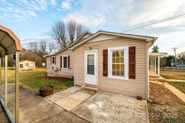 80 Duke Street, Granite Falls, NC 28630