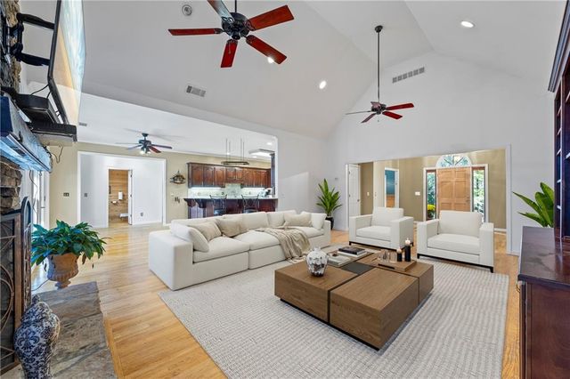 5336 Channel Drive, Gillsville, GA 30543