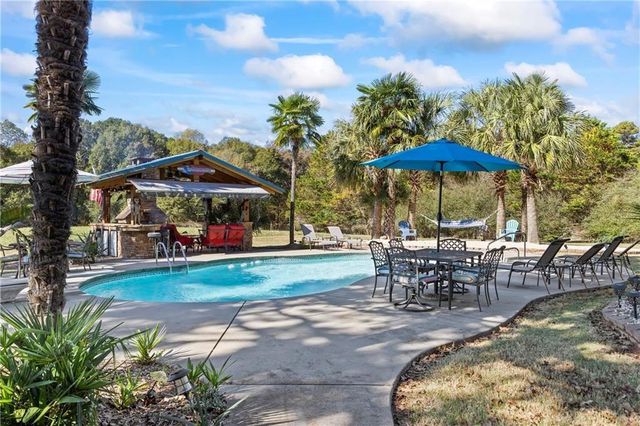 5336 Channel Drive, Gillsville, GA 30543