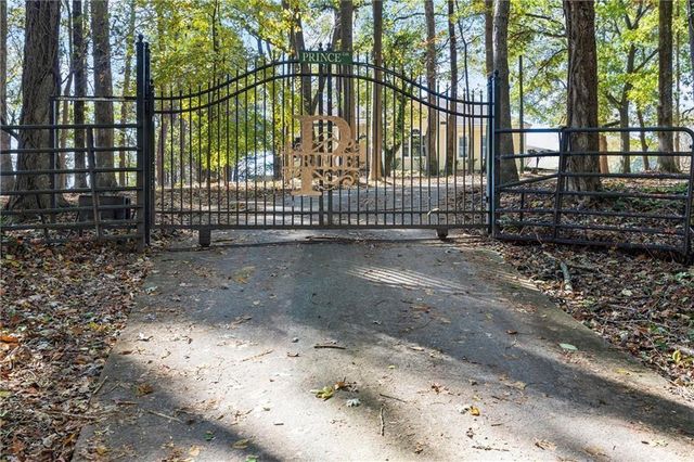 5336 Channel Drive, Gillsville, GA 30543