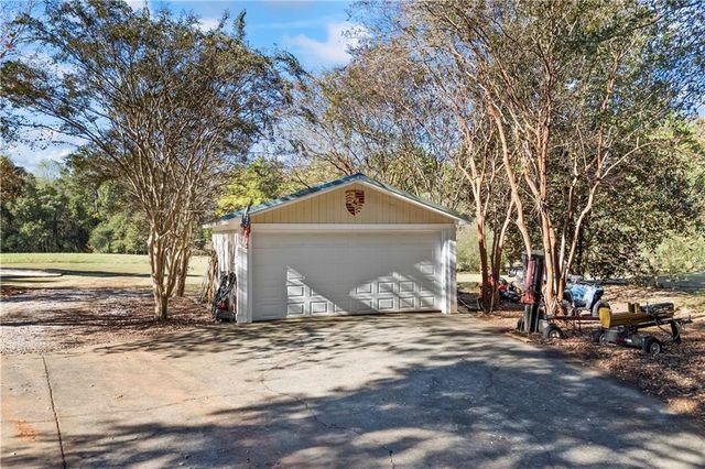 5336 Channel Drive, Gillsville, GA 30543