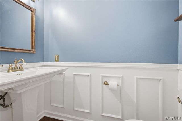 33 Randwood Ct., Amherst, NY 14068