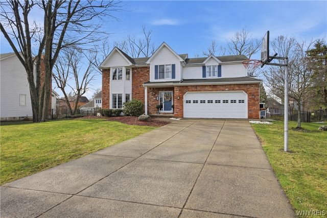 33 Randwood Ct., Amherst, NY 14068