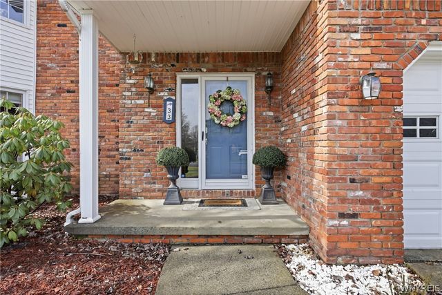 33 Randwood Ct., Amherst, NY 14068