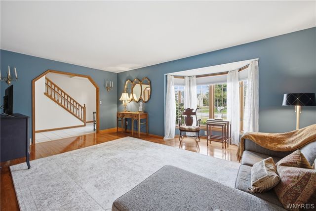 33 Randwood Ct., Amherst, NY 14068