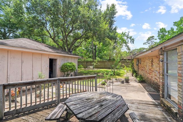 2001 Lamar Drive, Richmond, TX 77469