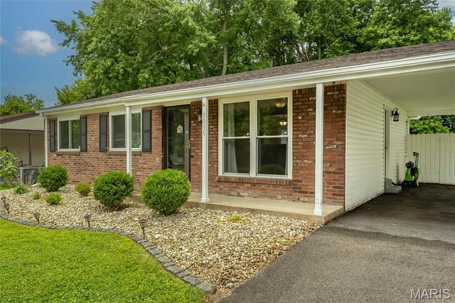 3039 Charmbrook Lane, Allenton, MO 63043