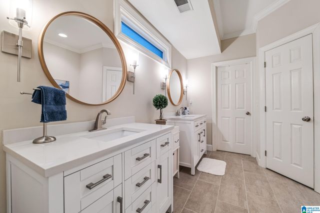 1116 ASHBURY SQUARE, Hoover, AL 35216