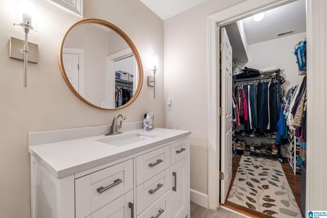 1116 ASHBURY SQUARE, Hoover, AL 35216