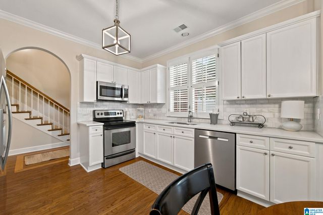 1116 ASHBURY SQUARE, Hoover, AL 35216