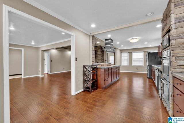 608 NW 18TH AVENUE, Center Point, AL 35215