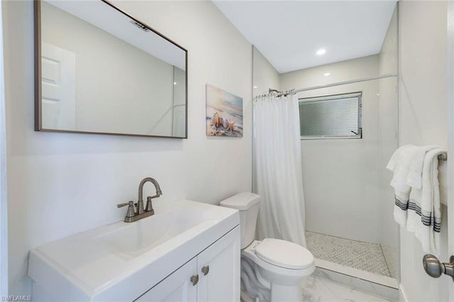 4530 Vinsetta AVE, North Fort Myers, FL 33903