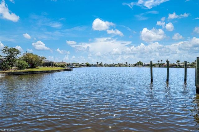 4530 Vinsetta AVE, North Fort Myers, FL 33903