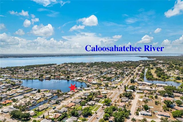 4530 Vinsetta AVE, North Fort Myers, FL 33903