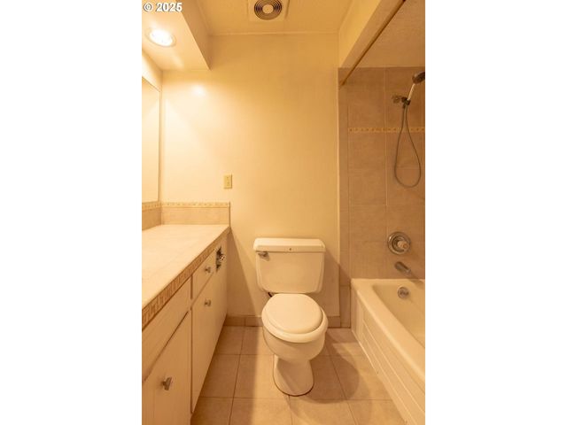 2796 TERRY Ave, Longview, WA 98632