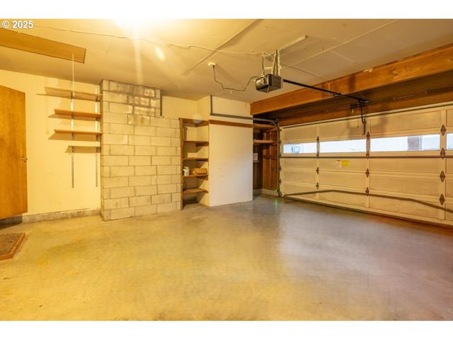 2796 TERRY Ave, Longview, WA 98632