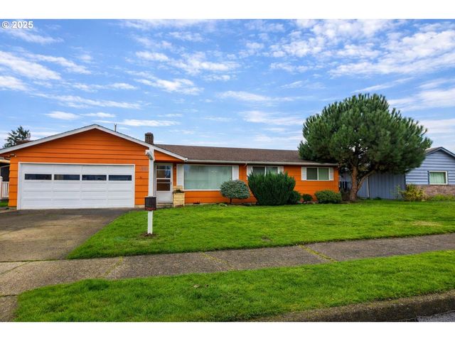 2796 TERRY Ave, Longview, WA 98632