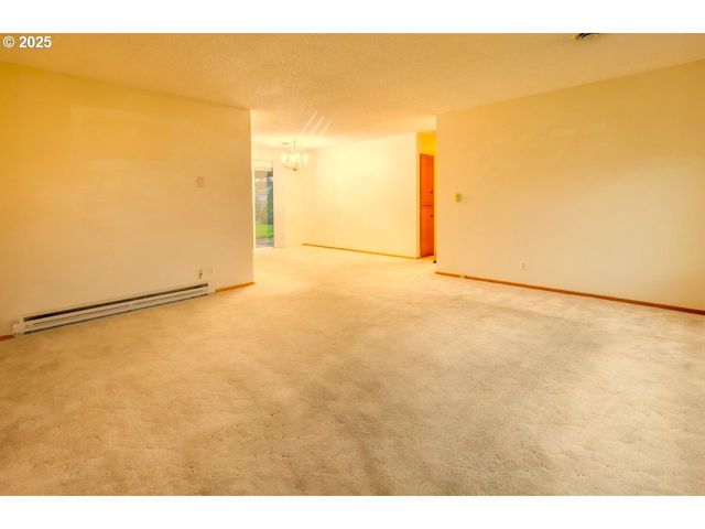 2796 TERRY Ave, Longview, WA 98632