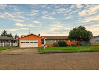 2796 TERRY Ave, Longview, WA 98632