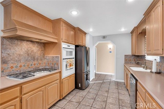 1095 Robinson, Merced, CA 95340