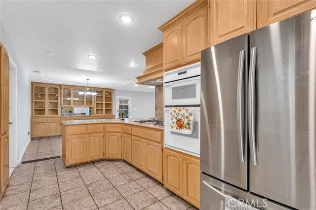 1095 Robinson, Merced, CA 95340